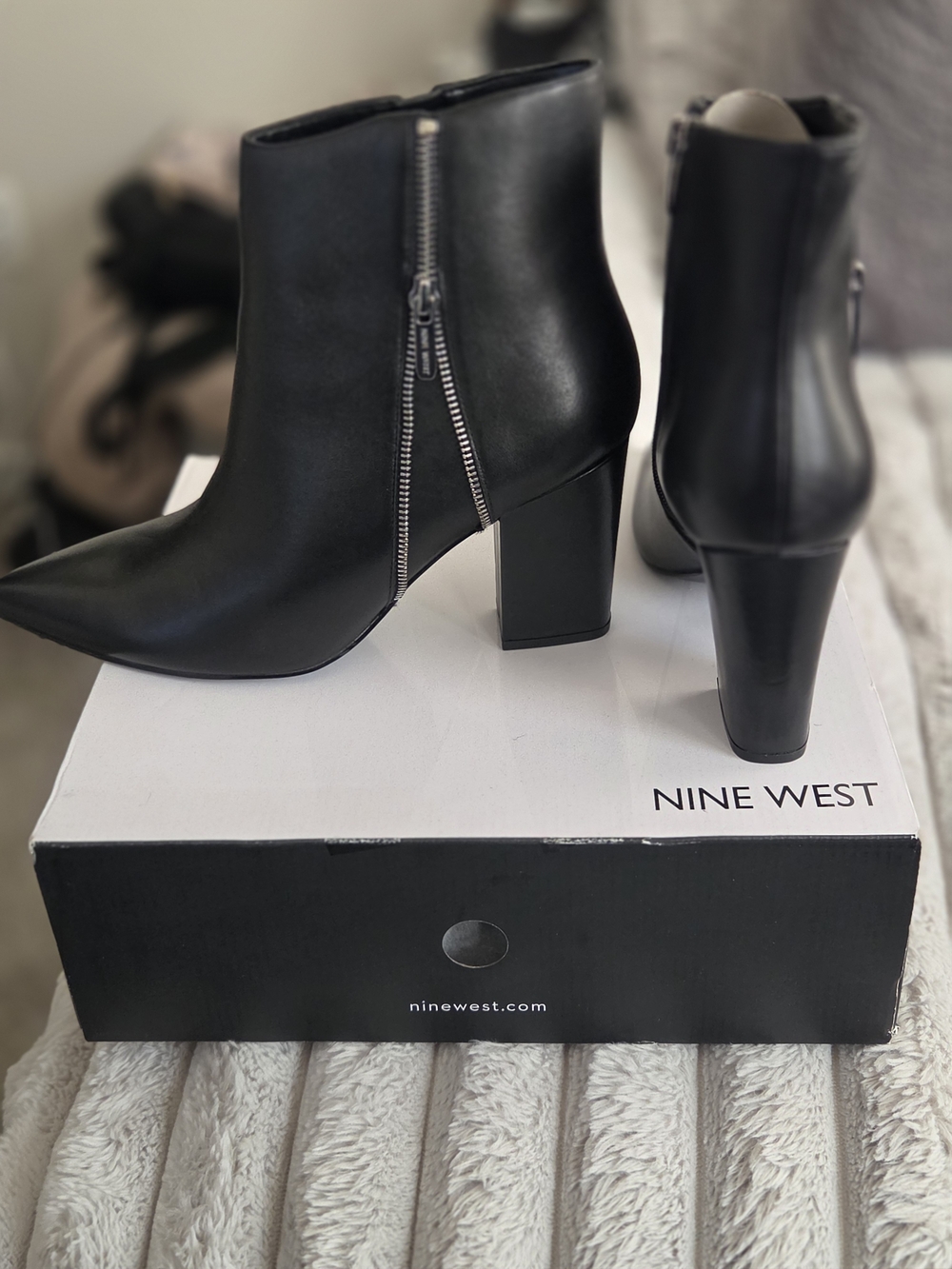 Nine West Black Pointed Toe Zip Ankle Booties